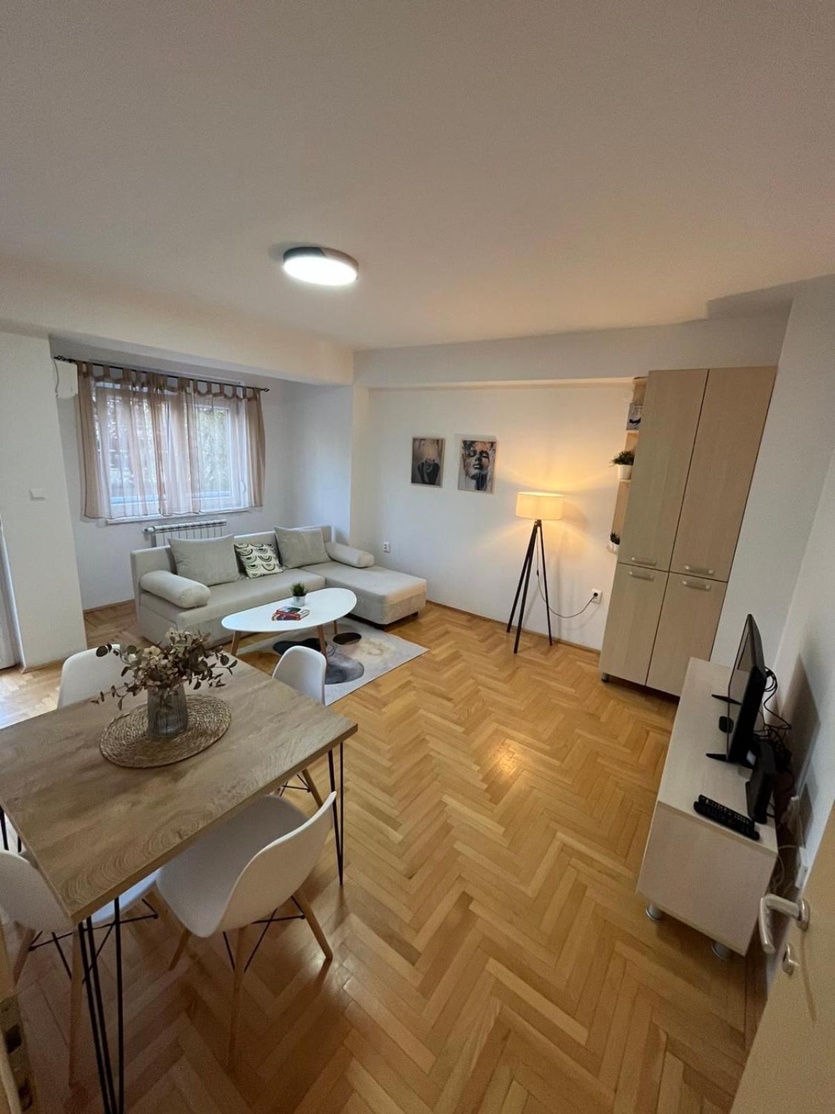 Best Value-Apartment In سكوبجي المظهر الخارجي الصورة